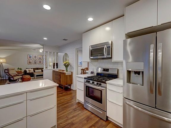 4th image of 11303 Alhambra Dr