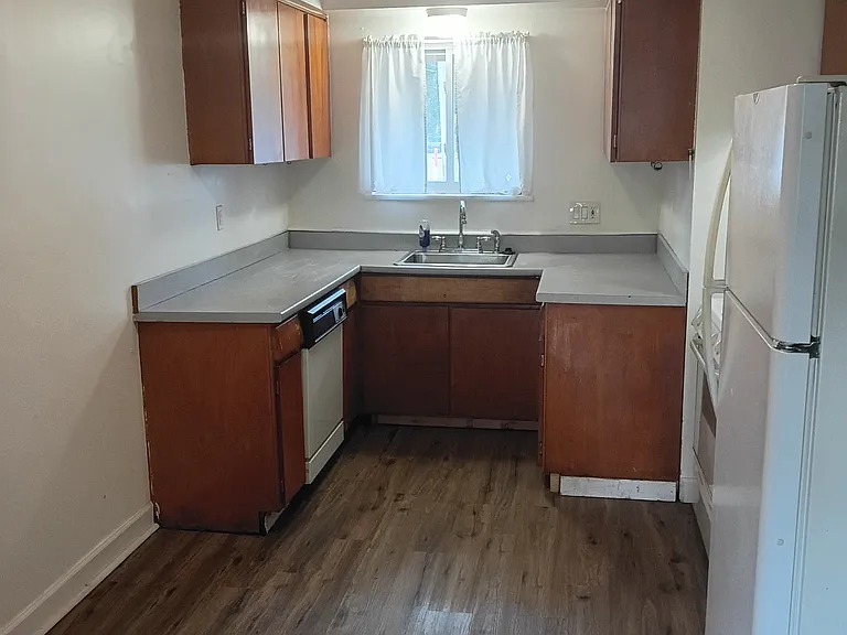 Electric Ave — Photo 10
