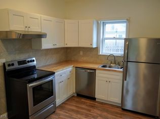 48 Trinity St, Newton, NJ 07860