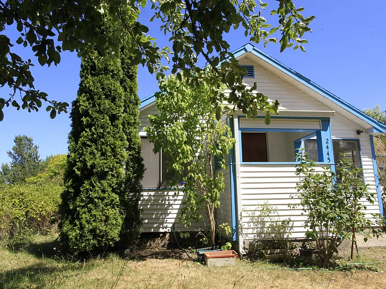 2445 SW Pickford St — Photo 6