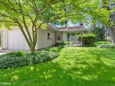 642 Deerpath Rd, Dundee, IL, 60118