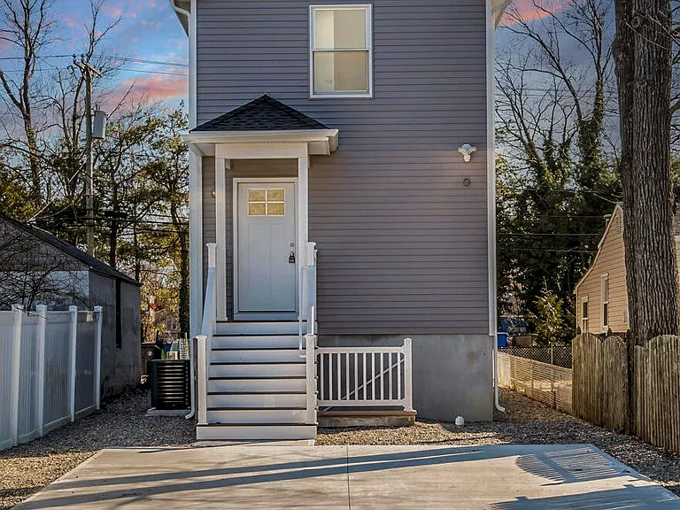 2334 Adams Ave — Photo 25