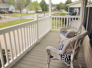203 Larkspur Ln, Thomasville, NC 27360
