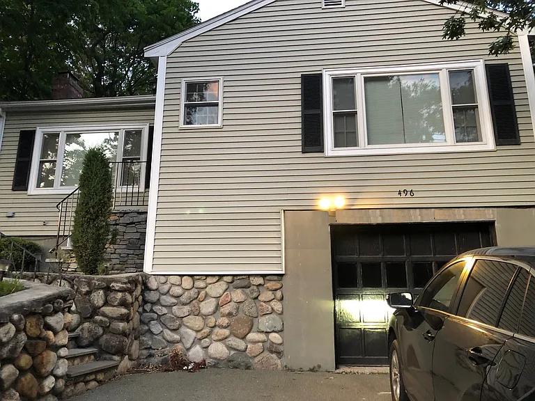 496 Waltham St — Photo 14