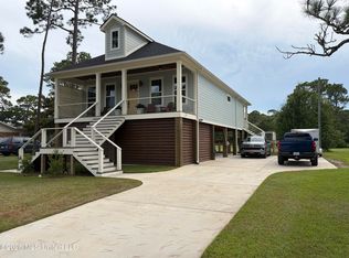 133 Fernwood Dr, Pass Christian, MS 39571