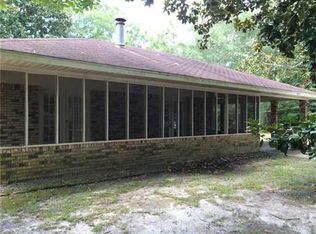 9305 Coconut Dr, Ocean Springs, MS 39564