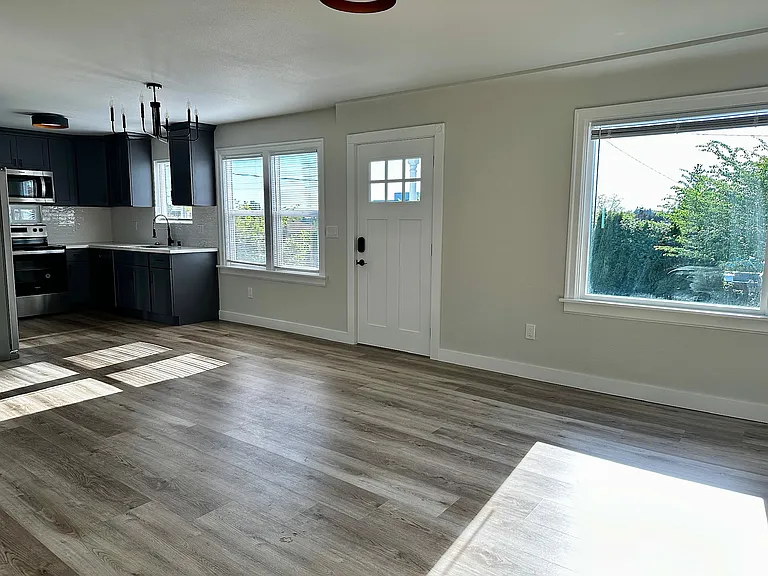 9746 Phinney Ave N #1 — Photo 9