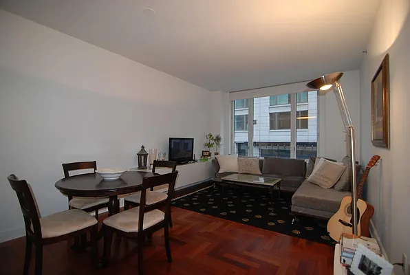 Sold by Nest Seekers International | media 16