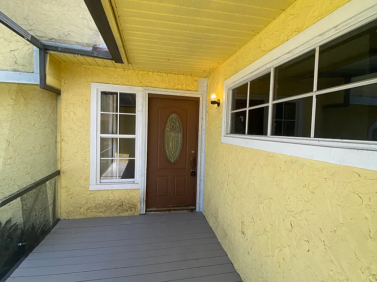5115 Seagrape Dr — Photo 3