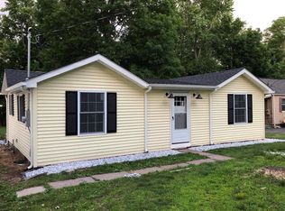 272 S Center St, Windsor Locks, CT 06096