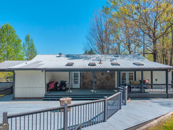 108 Dodge Ln, Lakemont, GA 30552