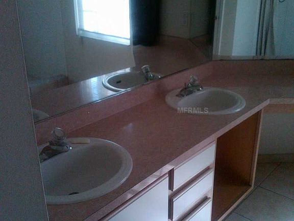 5th image of 2549 Jasmine Trace Dr