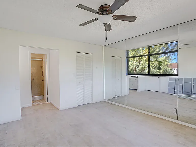 30 Kensington Ln — Photo 19