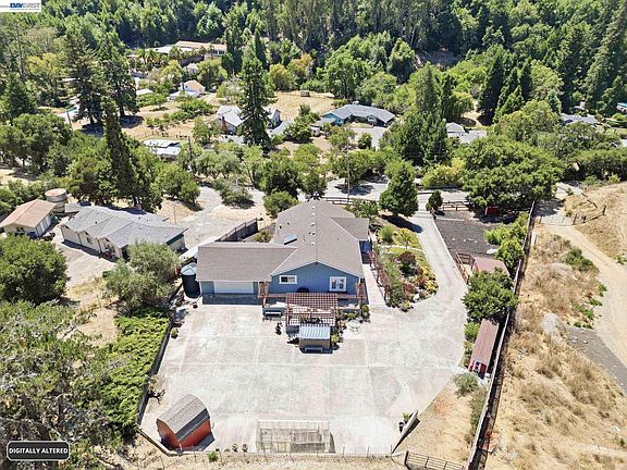 2nd image of 26928 Palomares Rd