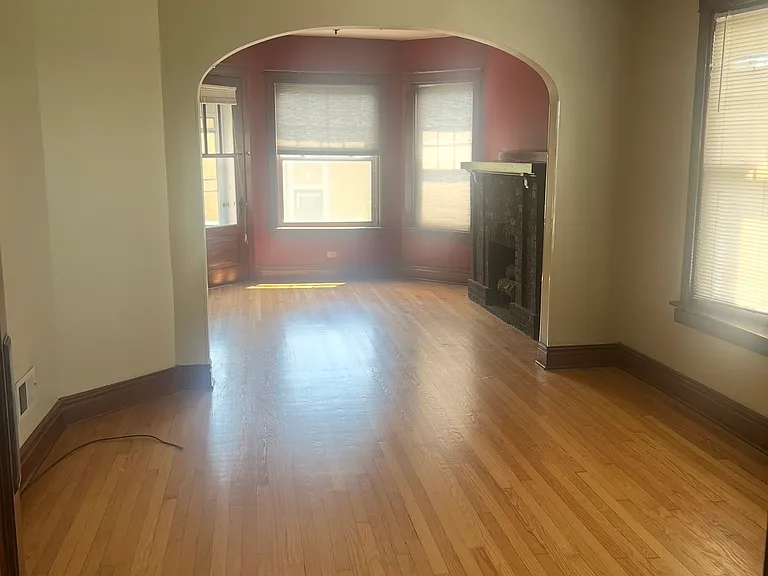 4106 N Damen Ave #1 — Photo 1