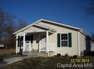 902 S 14th St, Springfield, IL 62703