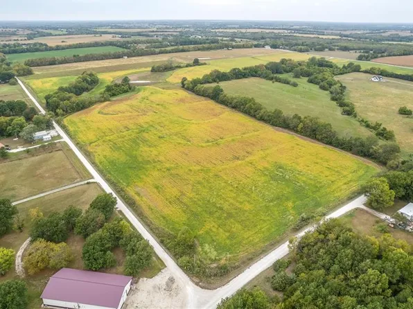 24000 E 223rd St, Harrisonville, MO 64701