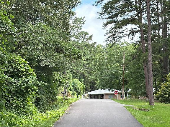 4th image of 2030 McCoy St