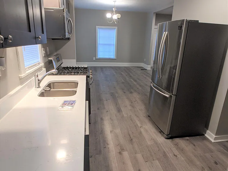 2168 Carrollton Ave — Photo 5