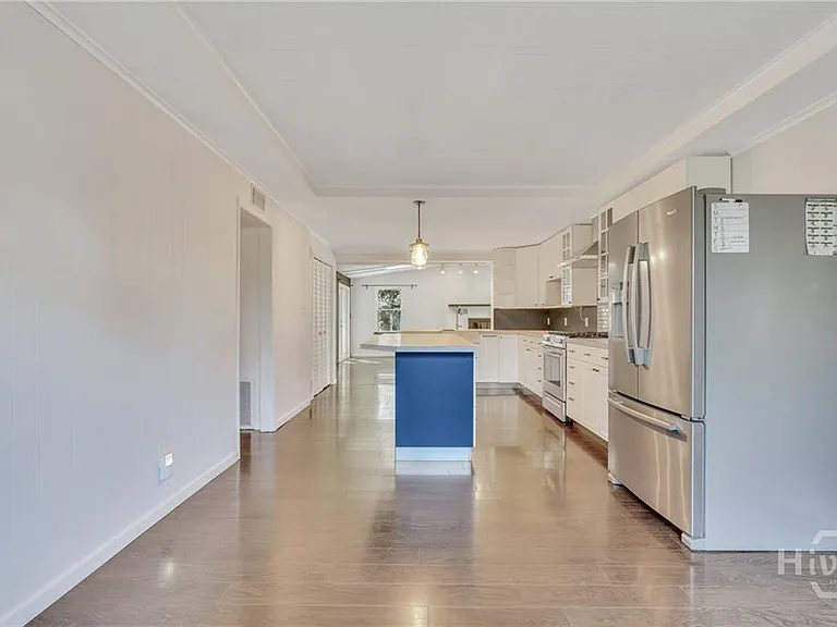 2337 Shirley Dr — Photo 10