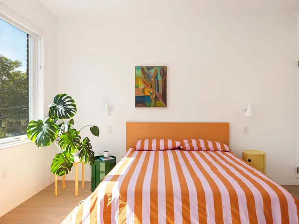 137 Maspeth Avenue image 10 of 18