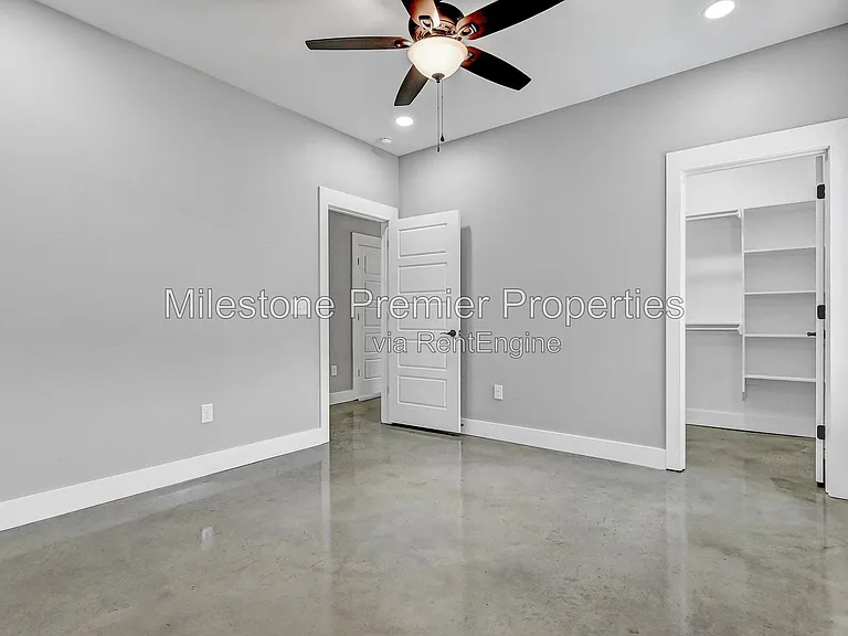 1323 S 5th Ave — Photo 13