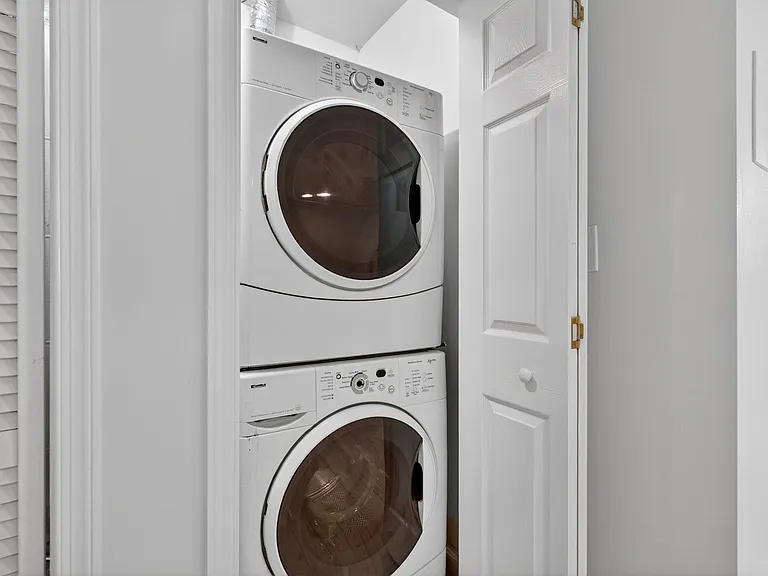 In-Unit Washer/Dryer
