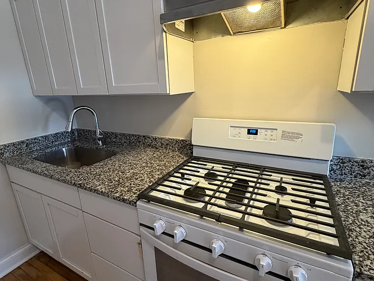 3125 W Pershing Rd #2 — Photo 6