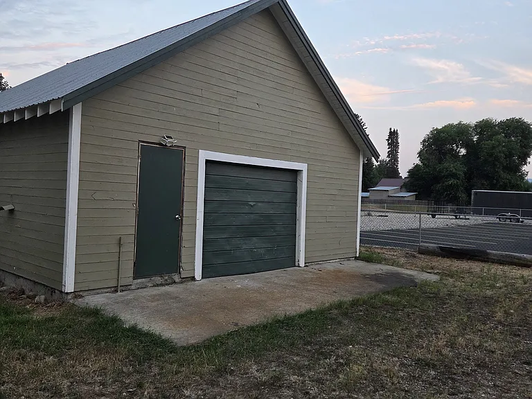 504 N Main St — Photo 10