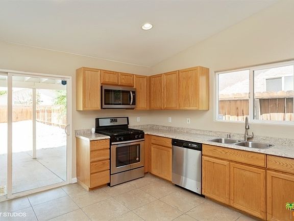 5th image of 13949 El Cajon Dr