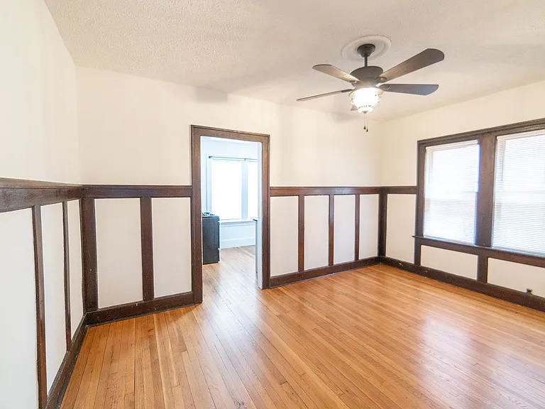 2215 W 14th St — Photo 5