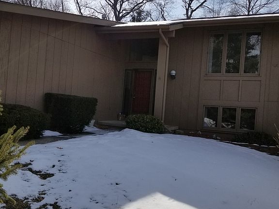 4th image of 6627 Blue Spruce Ct #1