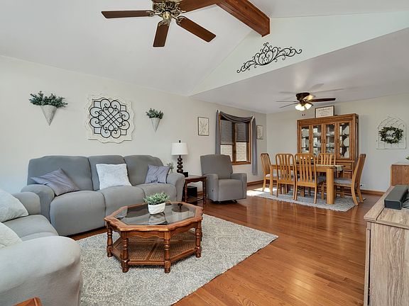 2nd image of 16646 Seton Pl