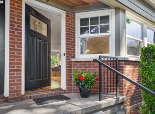 2555 NW Savier St APT 9, Portland, OR 97210