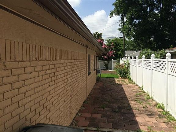 2nd image of 706 E Jasper Dr
