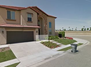 1205 E Via Roma Dr, Fresno, CA