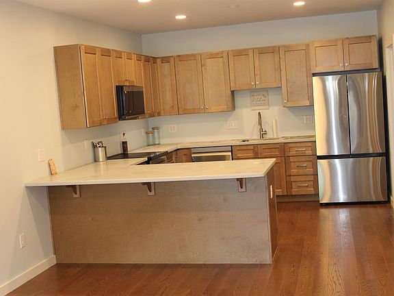 5th image of 481 A Gilman Road #A