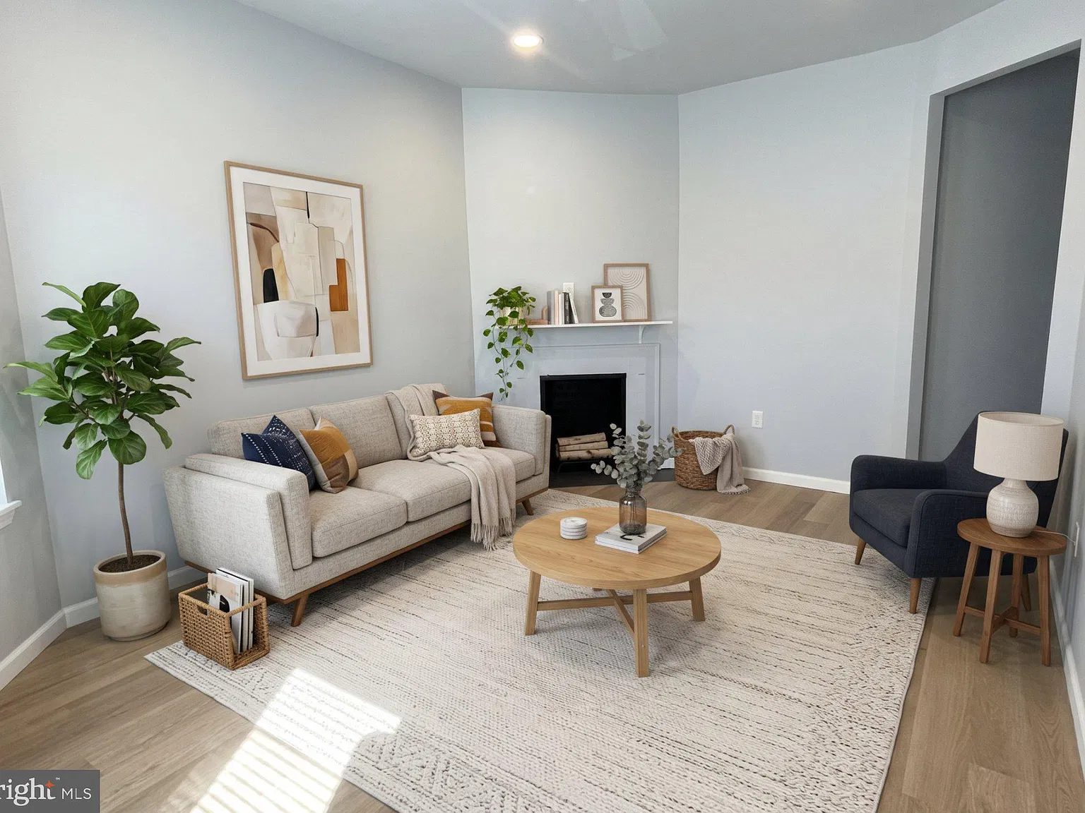 2 bed, 1.0 bath, 1900 sqft, $1,499 — Photo 4