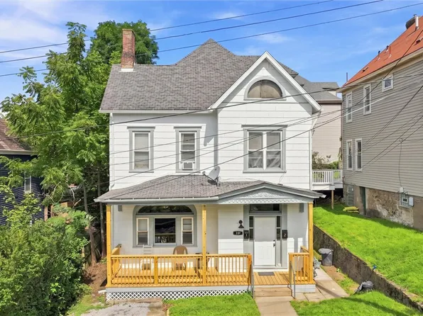 217 Locust St, Avalon, PA 15202