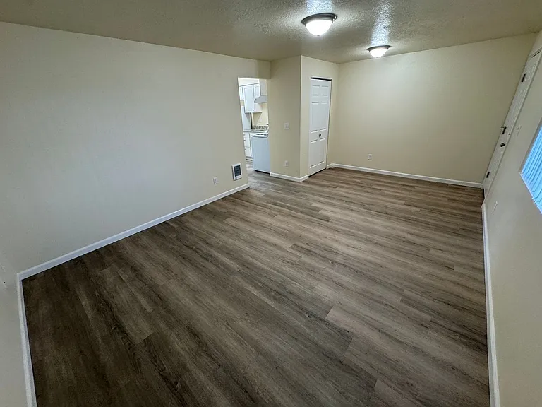 2215 Elm St SW — Photo 33