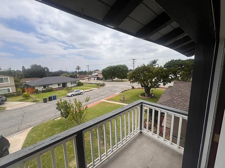 711 E Northridge Ave — Photo 28