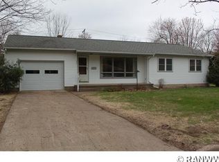 1421 Mathews St, Menomonie, WI 54751
