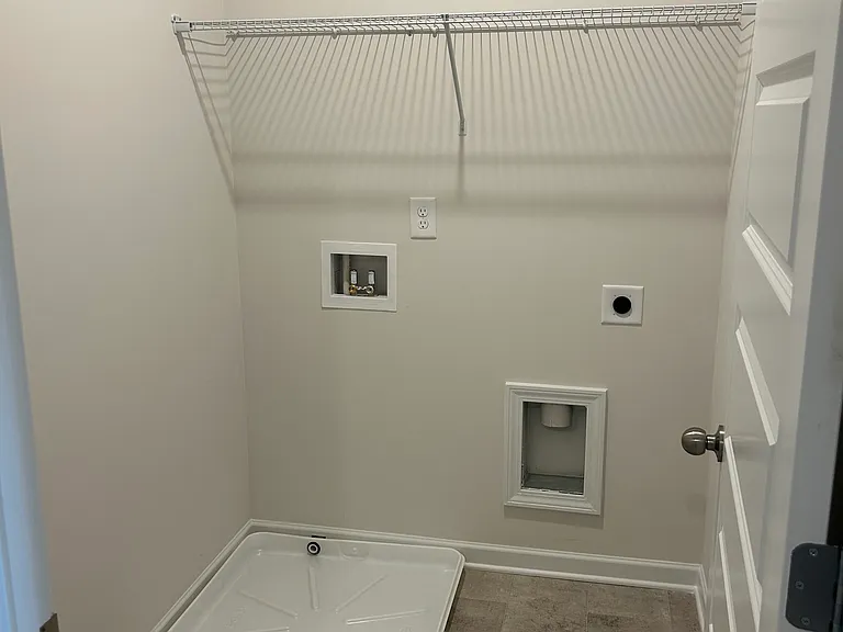 1016 Stiles Cir — Photo 15