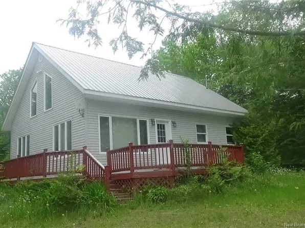 38 Farrell Ln, North Lake, NB E6H 2E3