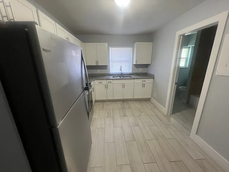 3201 Collee Ct — Photo 11