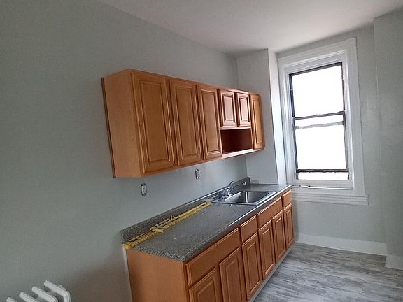 3rd image of 69 N Broadway APT 2