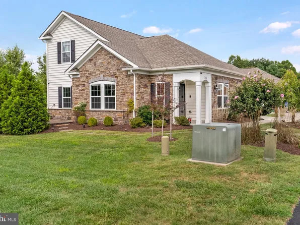 56 Harpers Mill Way, Lovettsville, VA 20180