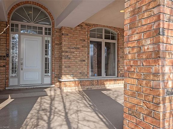 2nd image of 1031 Pelham Rd