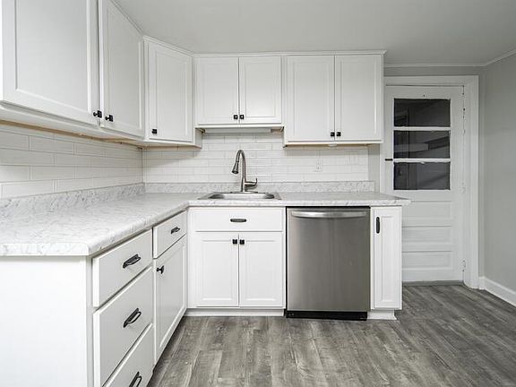 3rd image of 51 Lansing St Unit 1