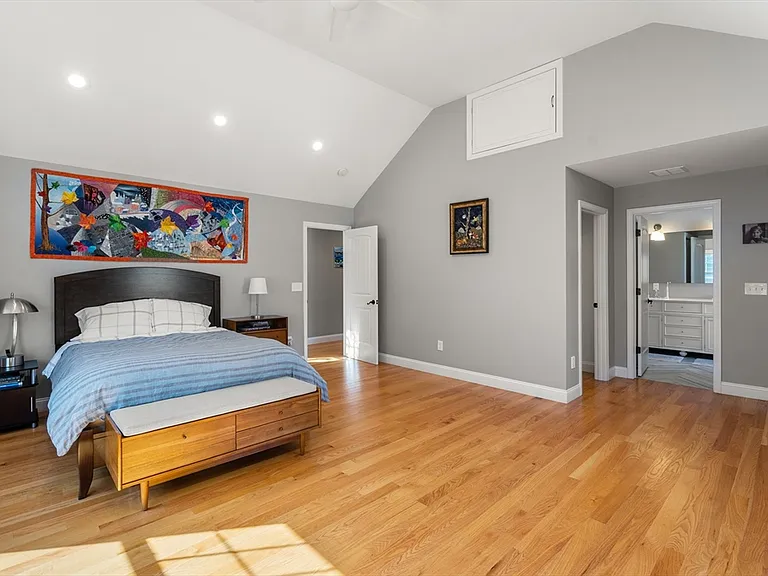 28 Park Ave — Photo 19